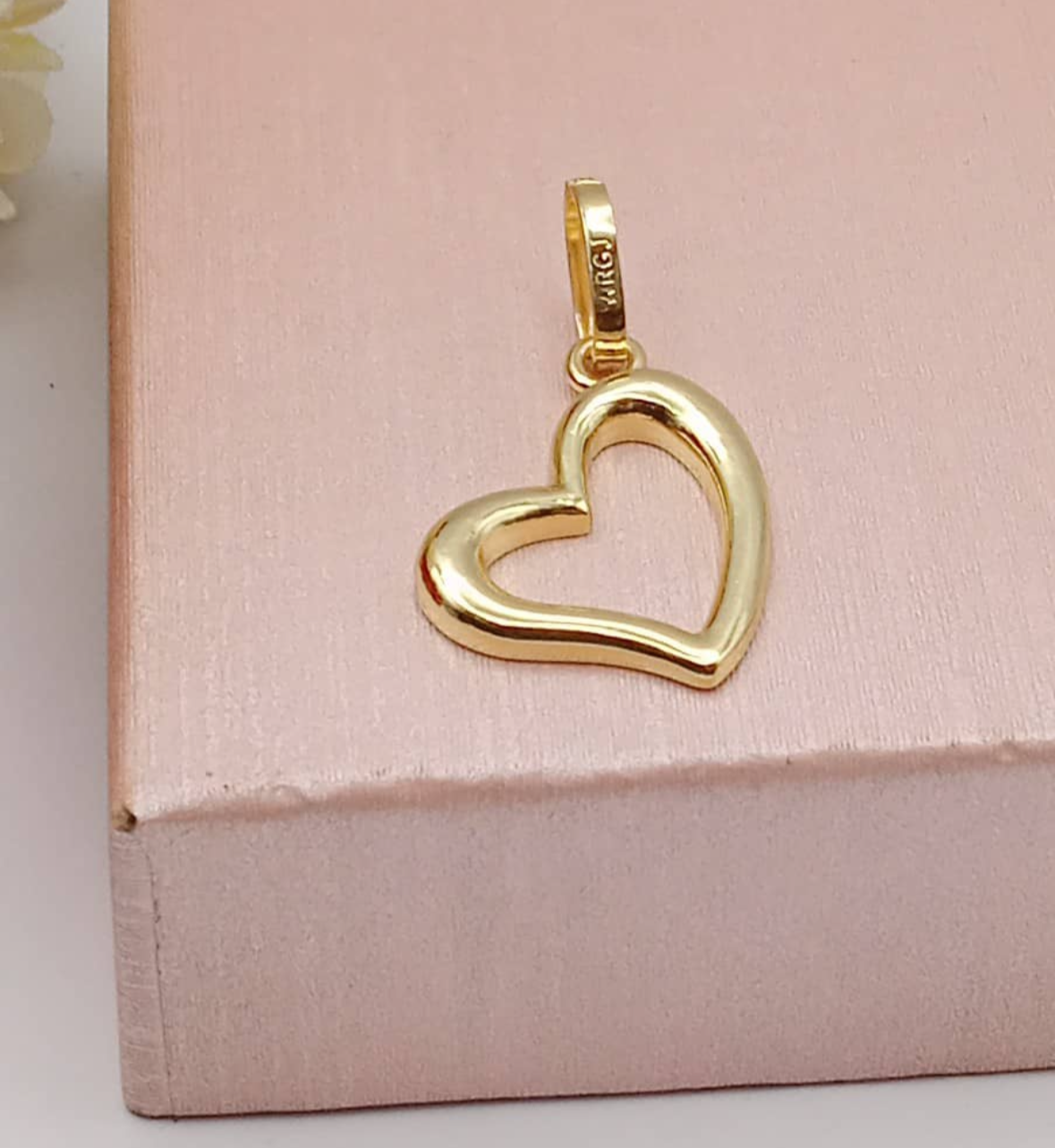 Luxury Gold Plated Stainless Steel Pendant