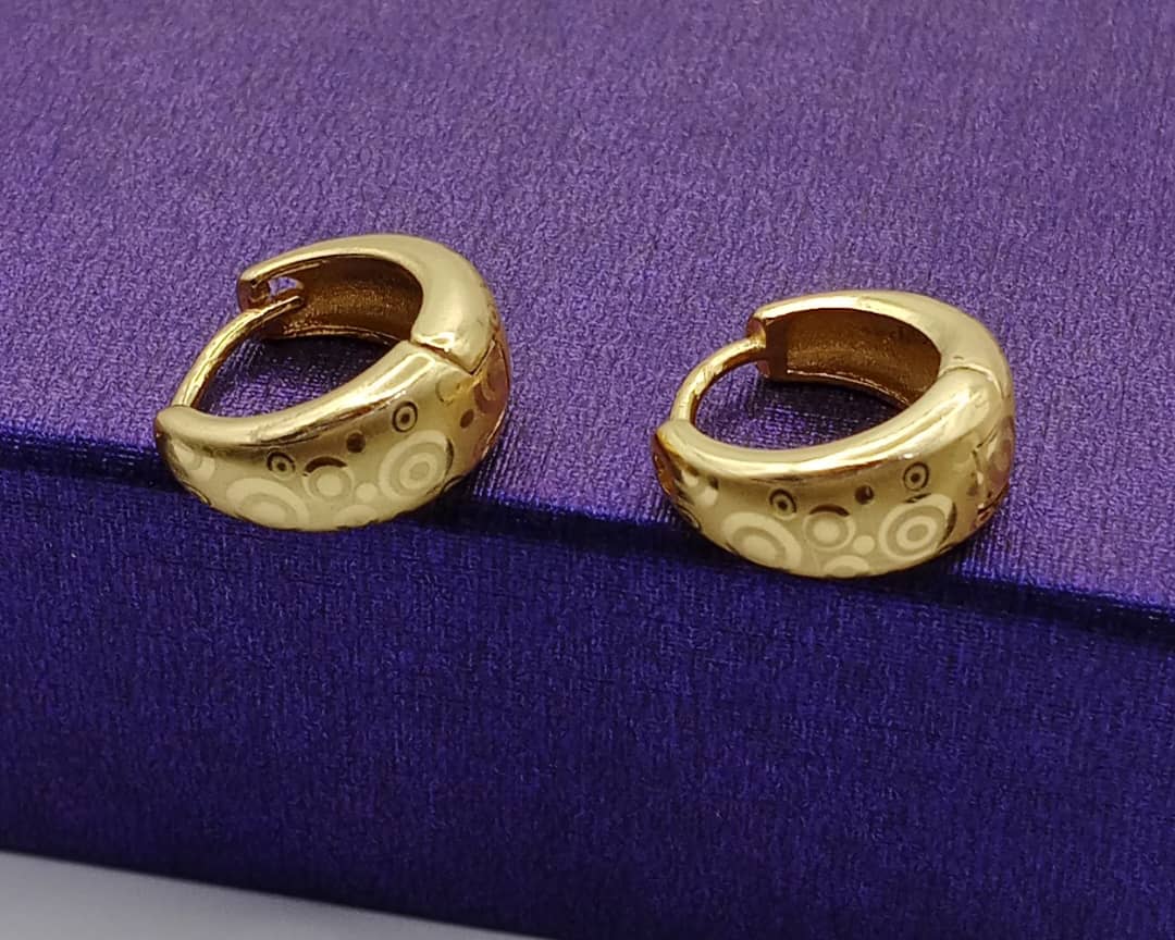 Gold plated Curved Stainless steel earrings