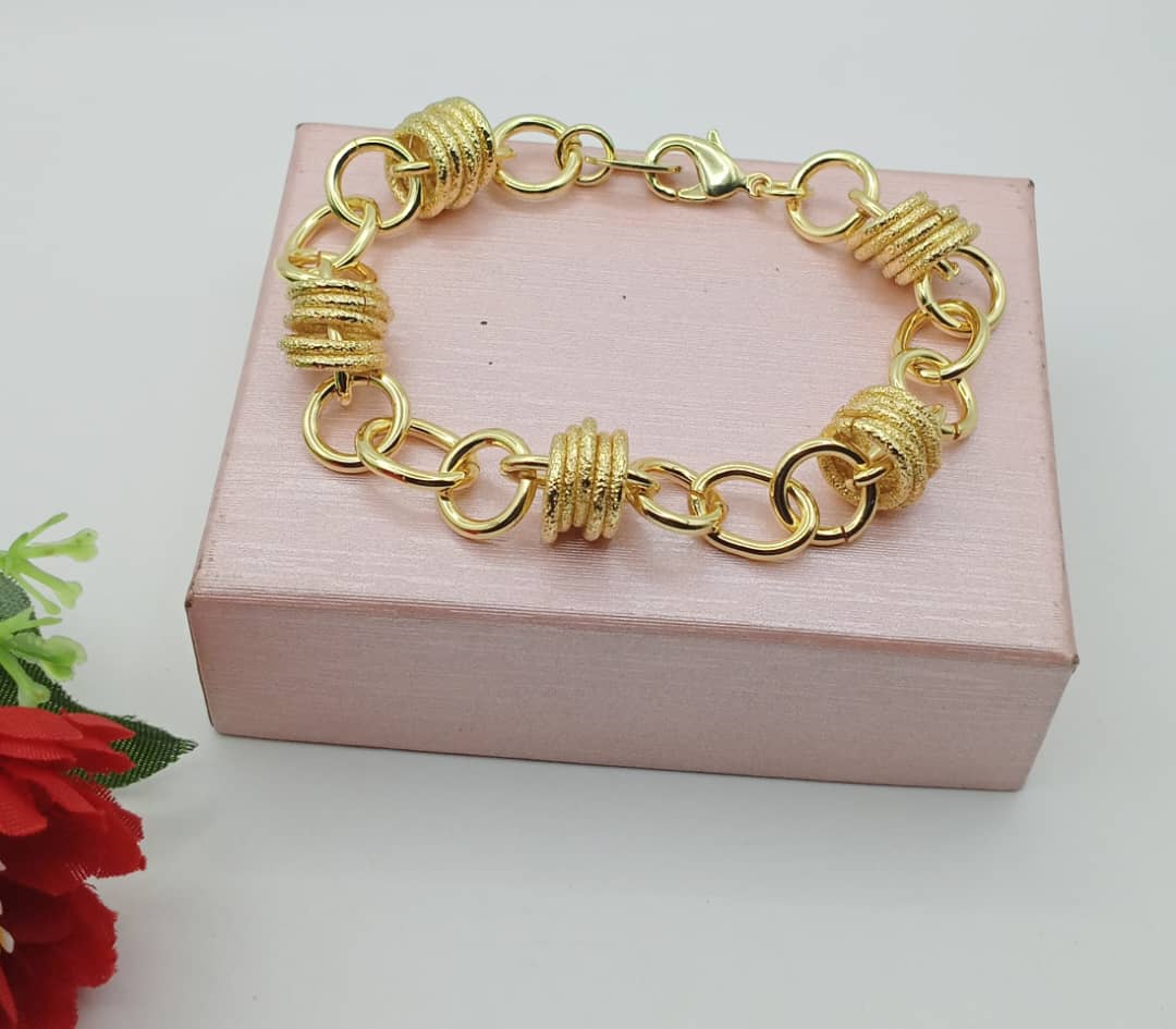 Luxury Gold plated Stainless steel bracelet